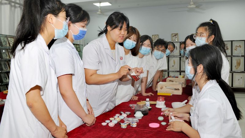 艾绒真假辨别，艾灸养生从源头做起